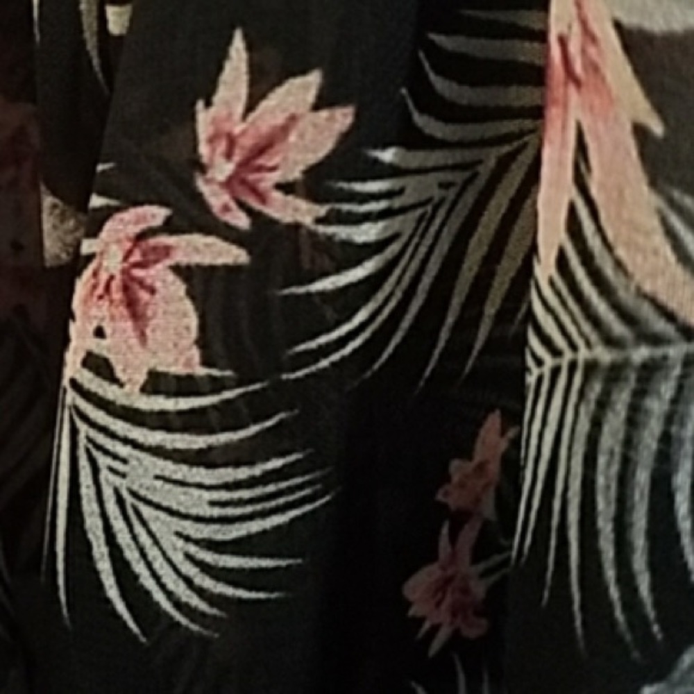 ❤️Victoria’s Secret NWT Palm Print Floral Bodysuit NEW SEXY - Picture 5 of 13
